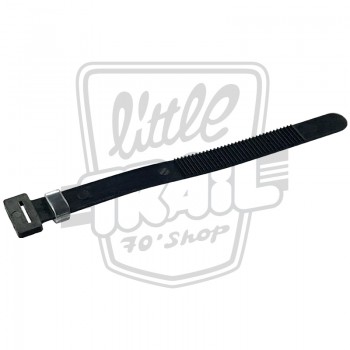 Ce collier en plastique noir sert à attacher les câbles aux guidons du Dax Honda ST70 6v et 12v