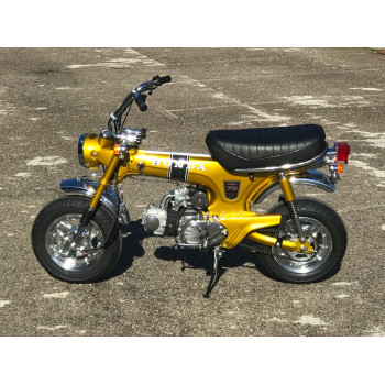 Honda Dax ST70 Gold de 1970 entièrement restauré, moteur et châssis