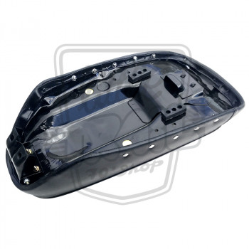 Selle complète NON ORIGINE de qualité correcte. Cette pièces adaptable convient à tous les modèles 6v