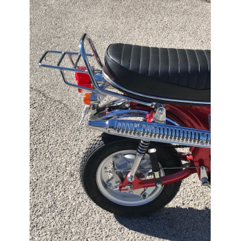 Porte-paquet chromé adaptable Honda Dax ST50 et ST70 6v et 12v