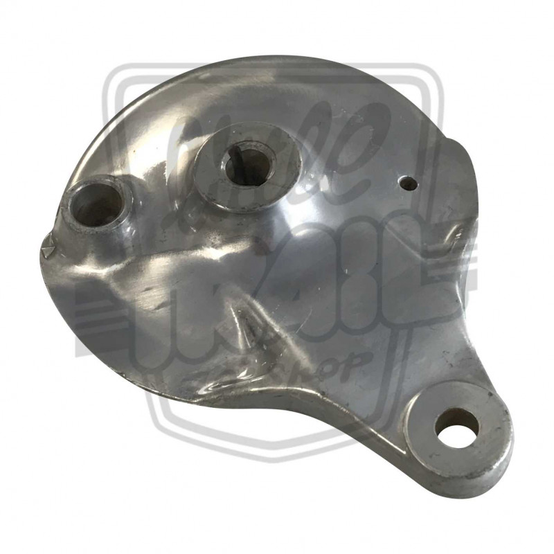 Flasque de frein arrière polie et vernie origine Honda Dax ST50 et ST70 6v produits de 1969 à 1981 inclus Flasque de frein arrière polie et vernie origine Honda Dax ST50 et ST70 6v produits de 1969 à 1981 inclus