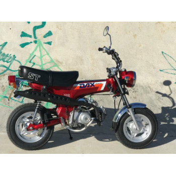 HONDA DAX ST70 6v 72cc 1985 Candy Red Rouge Occasion