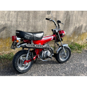 HONDA DAX ST70 6v 72cc 1987 Candy Red Rouge Occasion